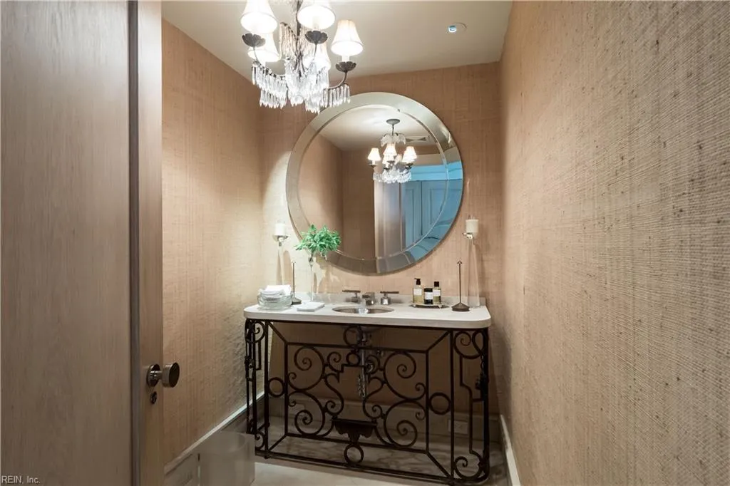 Virginia Beach, Virginia 23451, United States, 3 Bedrooms Bedrooms, ,4 BathroomsBathrooms,Residential,Active,51657