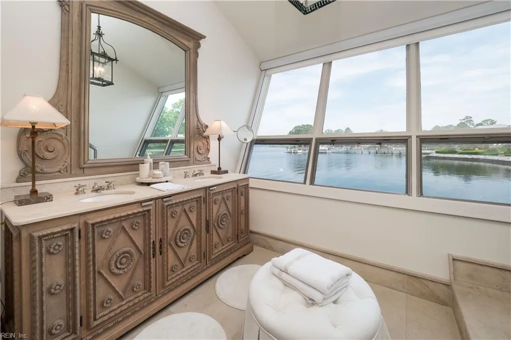 Virginia Beach, Virginia 23451, United States, 3 Bedrooms Bedrooms, ,4 BathroomsBathrooms,Residential,Active,51657