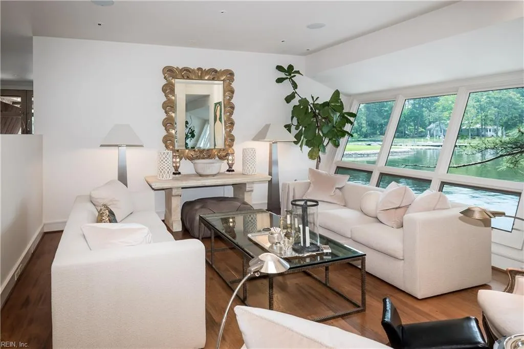 Virginia Beach, Virginia 23451, United States, 3 Bedrooms Bedrooms, ,4 BathroomsBathrooms,Residential,Active,51657