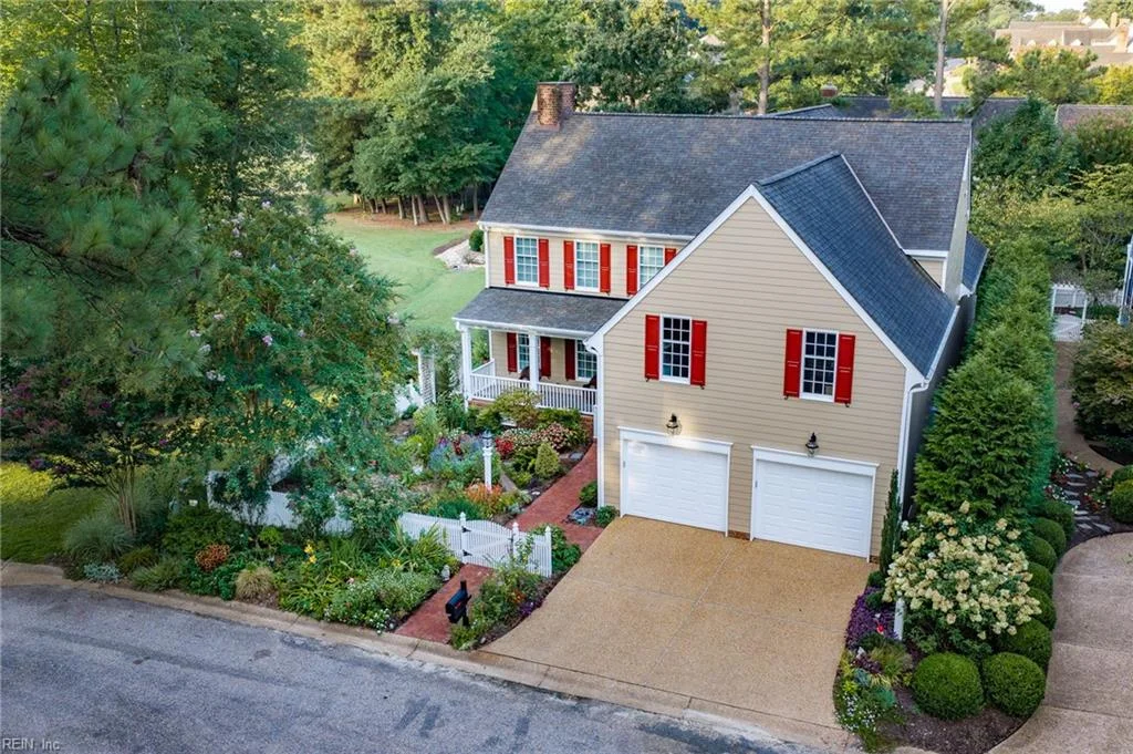 145 Hollinwell, Williamsburg, VA, 23188