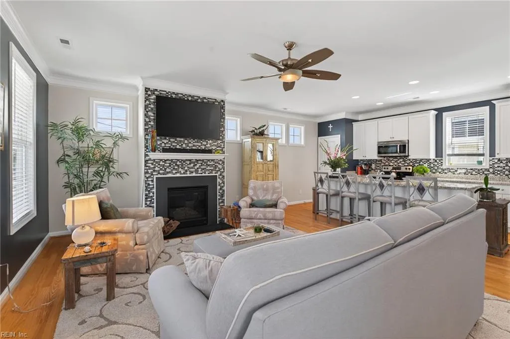 Virginia Beach, Virginia 23451, United States, 3 Bedrooms Bedrooms, ,4 BathroomsBathrooms,Residential,Active,174514