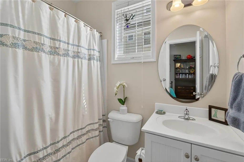 Virginia Beach, Virginia 23451, United States, 3 Bedrooms Bedrooms, ,4 BathroomsBathrooms,Residential,Active,174514