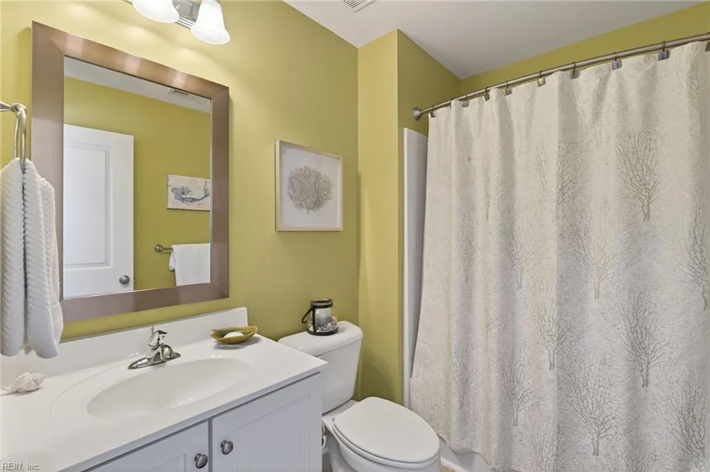 Virginia Beach, Virginia 23451, United States, 3 Bedrooms Bedrooms, ,4 BathroomsBathrooms,Residential,Active,174514