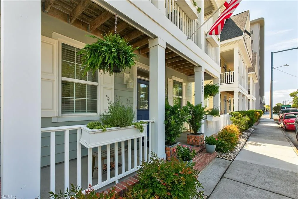 Virginia Beach, Virginia 23451, United States, 3 Bedrooms Bedrooms, ,4 BathroomsBathrooms,Residential,Active,174514