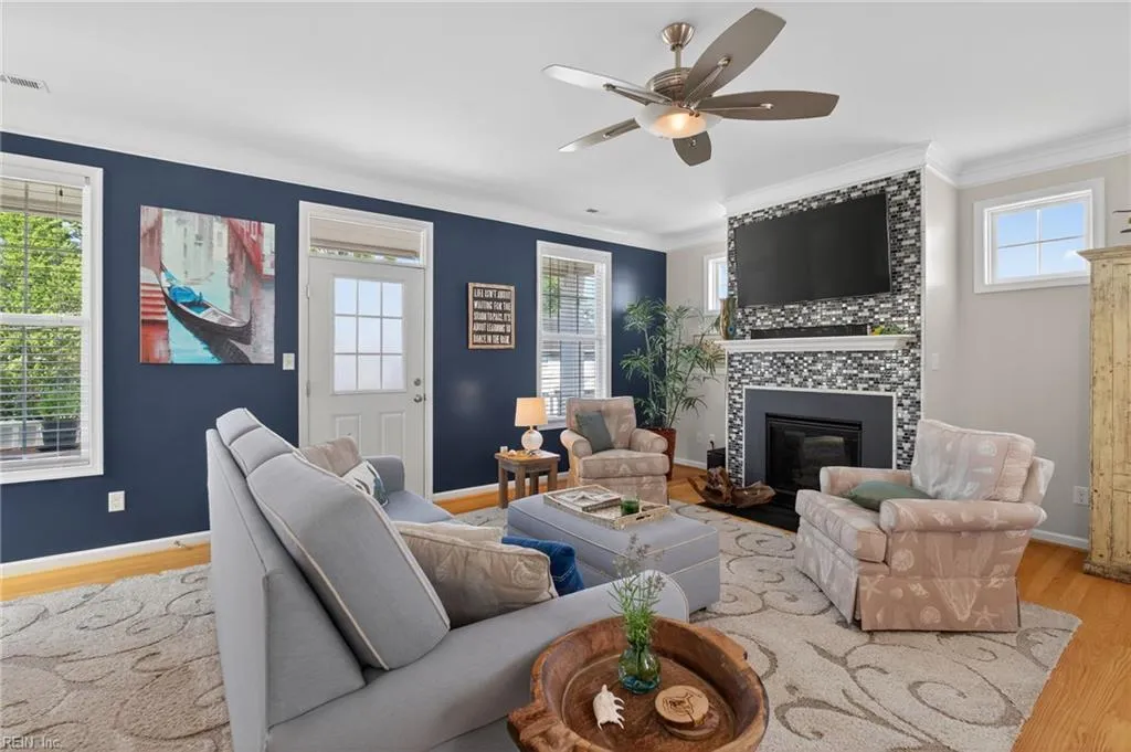 Virginia Beach, Virginia 23451, United States, 3 Bedrooms Bedrooms, ,4 BathroomsBathrooms,Residential,Active,174514