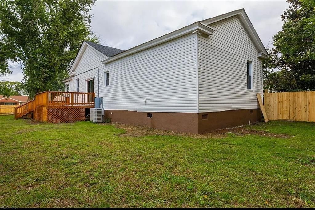 Photo of 148 Owens Street, Portsmouth, VA 23704 (MLS # 10636353)