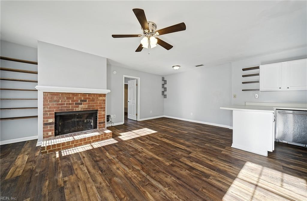 Photo of 817 Wickford Drive, Chesapeake, VA 23320 (MLS # 10658699)