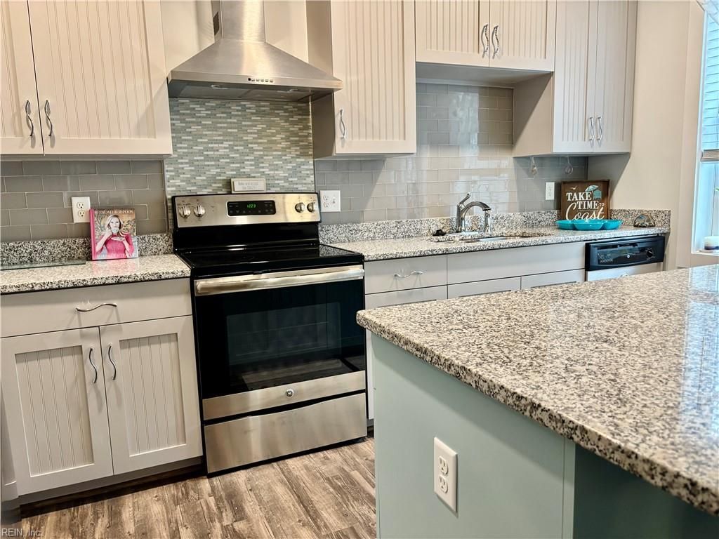 Photo of 7922 Shore Drive #301, Norfolk, VA 23518 (MLS # 10633531)