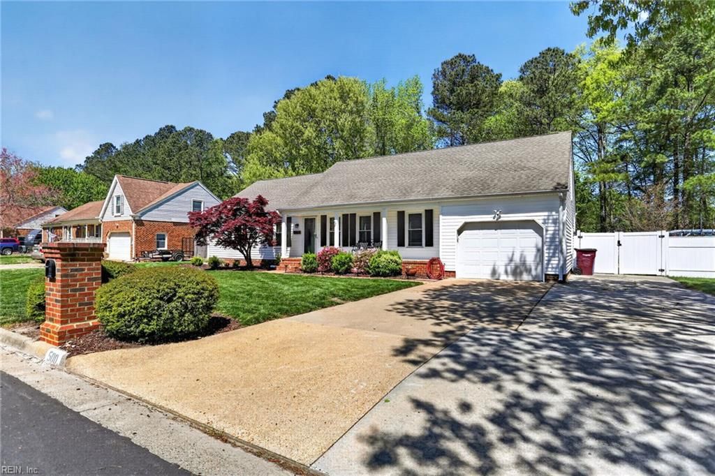 Photo of 500 Ravenstone Drive, Chesapeake, VA 23322 (MLS # 10629548)