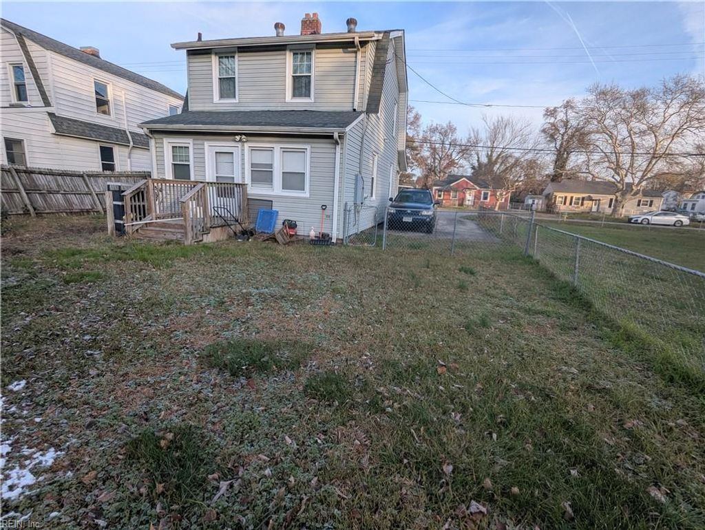 Photo of 125 Rogers Avenue, Norfolk, VA 23505 (MLS # 10612981)