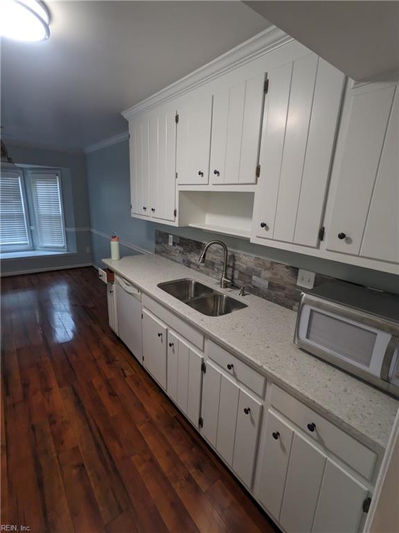 123 Wellesley DR