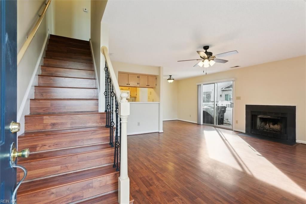 Photo of 27 Tamarisk Quay #F, Hampton, VA 23666 (MLS # 10614359)