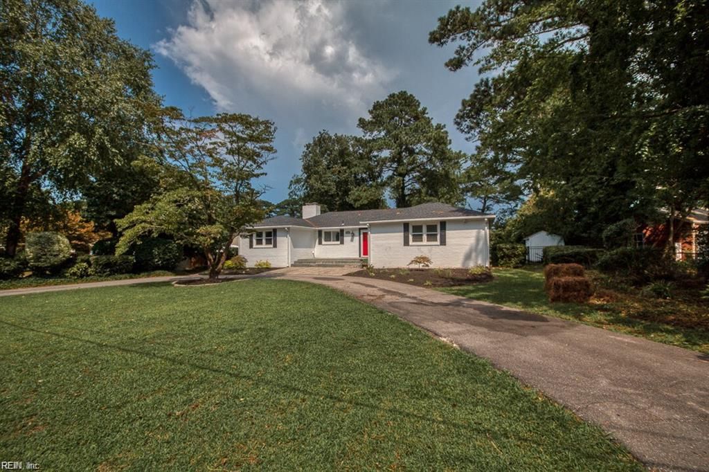 Photo of 264 Blake Road, Norfolk, VA 23503 (MLS # 10612717)