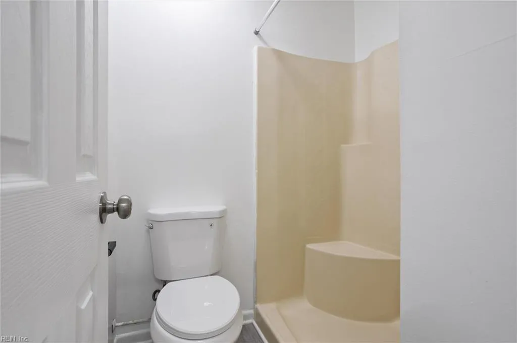 Virginia Beach, Virginia 23462, United States, 3 Bedrooms Bedrooms, ,3 BathroomsBathrooms,Residential,Active,196163