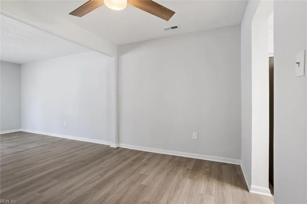 Virginia Beach, Virginia 23462, United States, 3 Bedrooms Bedrooms, ,3 BathroomsBathrooms,Residential,Active,196163