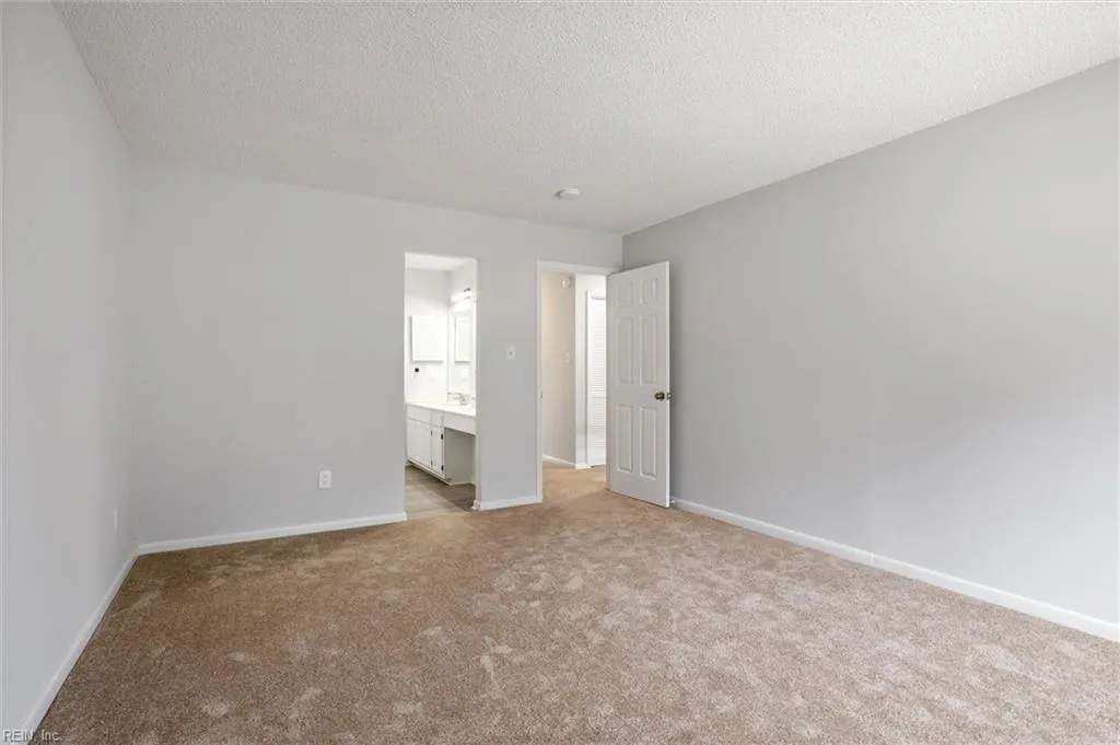 Virginia Beach, Virginia 23462, United States, 3 Bedrooms Bedrooms, ,3 BathroomsBathrooms,Residential,Active,196163