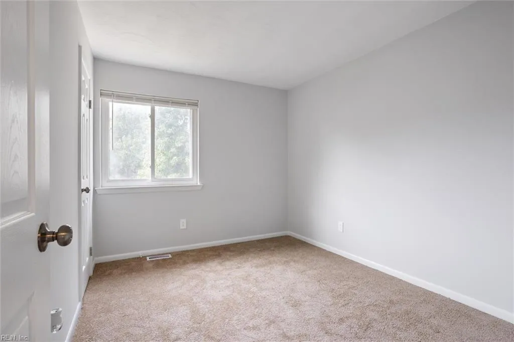 Virginia Beach, Virginia 23462, United States, 3 Bedrooms Bedrooms, ,3 BathroomsBathrooms,Residential,Active,196163