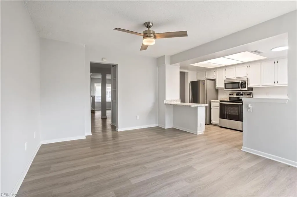 Virginia Beach, Virginia 23462, United States, 3 Bedrooms Bedrooms, ,3 BathroomsBathrooms,Residential,Active,196163