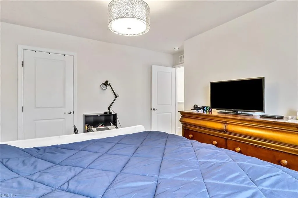 Chesapeake, Virginia 23320, United States, 5 Bedrooms Bedrooms, ,3 BathroomsBathrooms,Residential,Active,13502