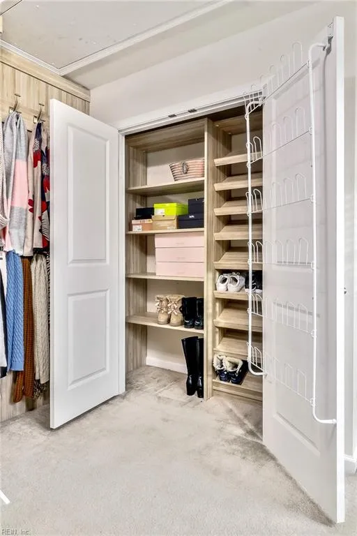 Chesapeake, Virginia 23320, United States, 5 Bedrooms Bedrooms, ,3 BathroomsBathrooms,Residential,Active,13502