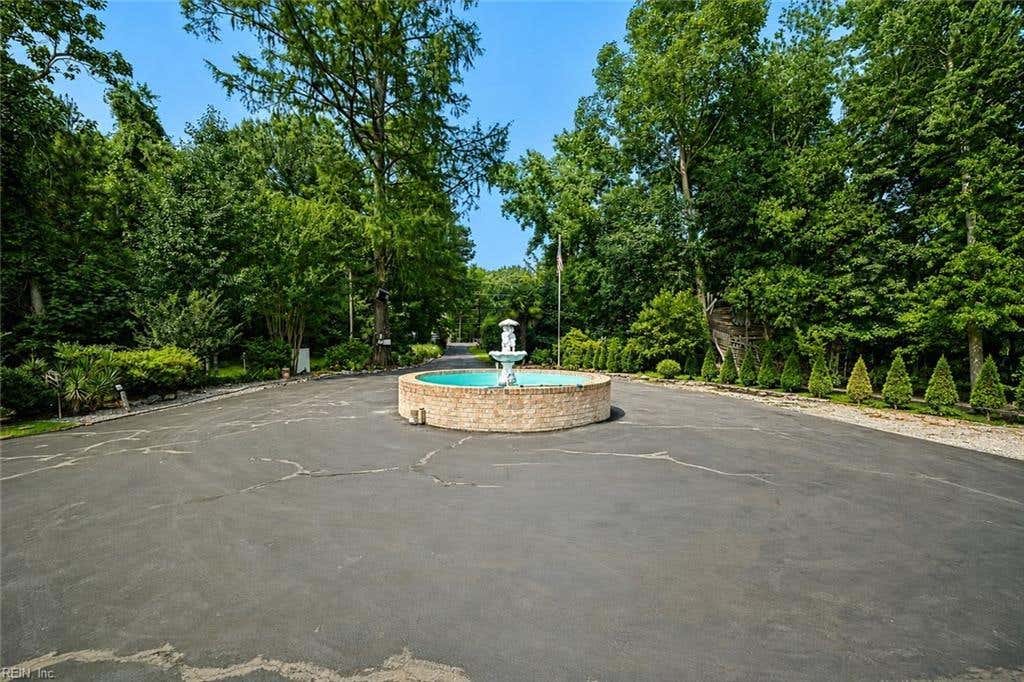Photo of 2321 Princess Anne Road, Virginia Beach, VA 23456 (MLS # 10644725)