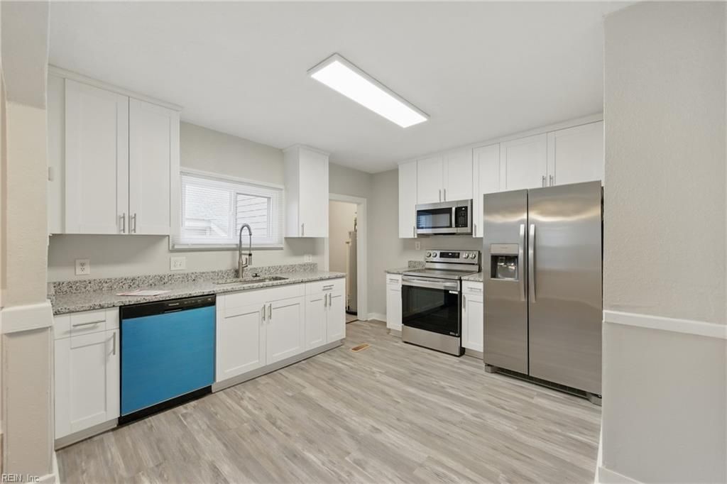 Photo of 738 Vermont Avenue, Portsmouth, VA 23707 (MLS # 10608925)