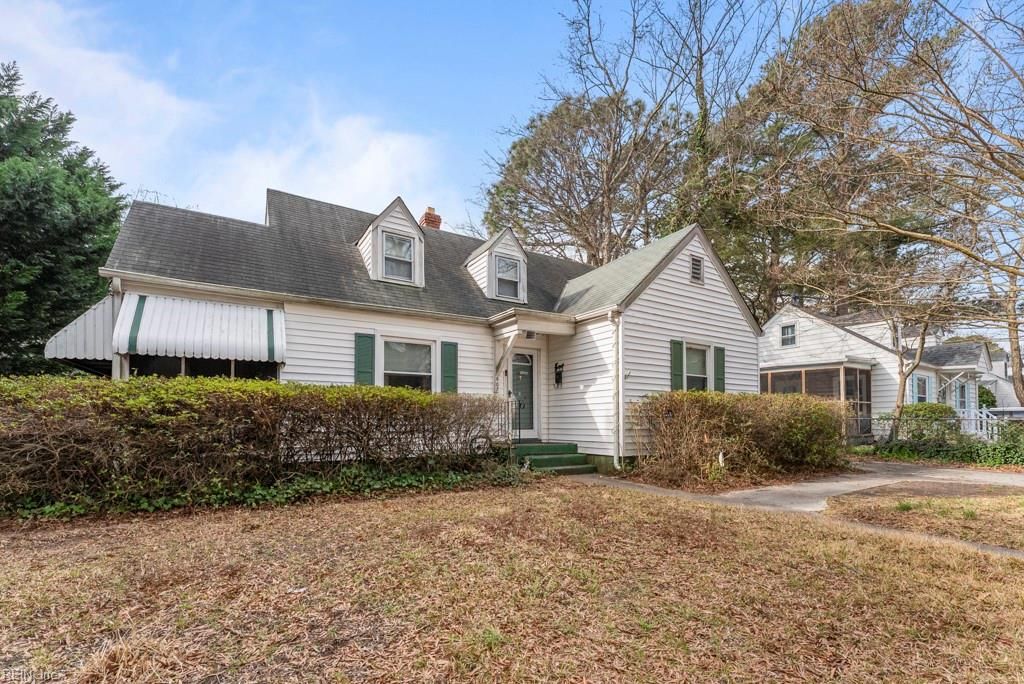 Photo of 607 Maycox Avenue, Norfolk, VA 23505 (MLS # 10626304)