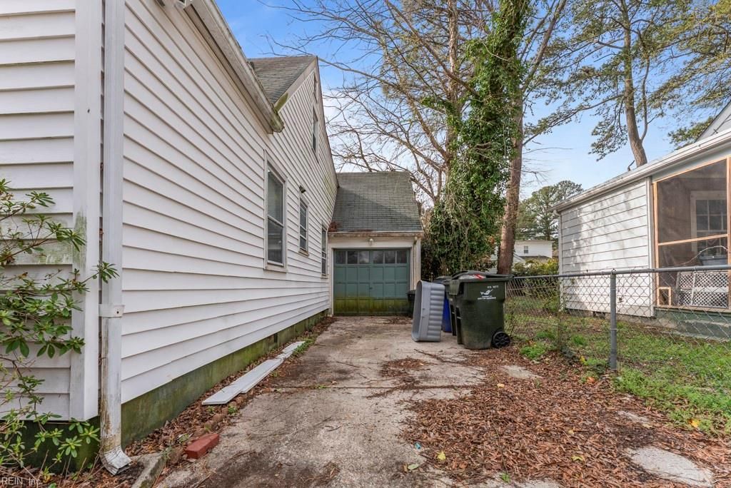 Photo of 607 Maycox Avenue, Norfolk, VA 23505 (MLS # 10626304)