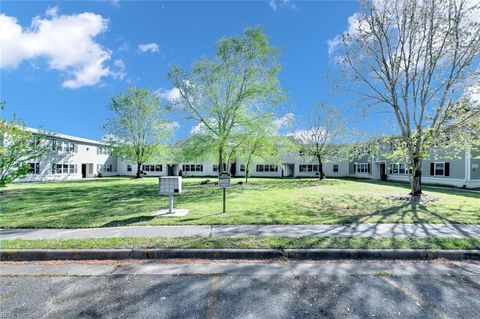 Photo of 642 Dresden Drive #G, Newport News, VA 23601 (MLS # 10616254)