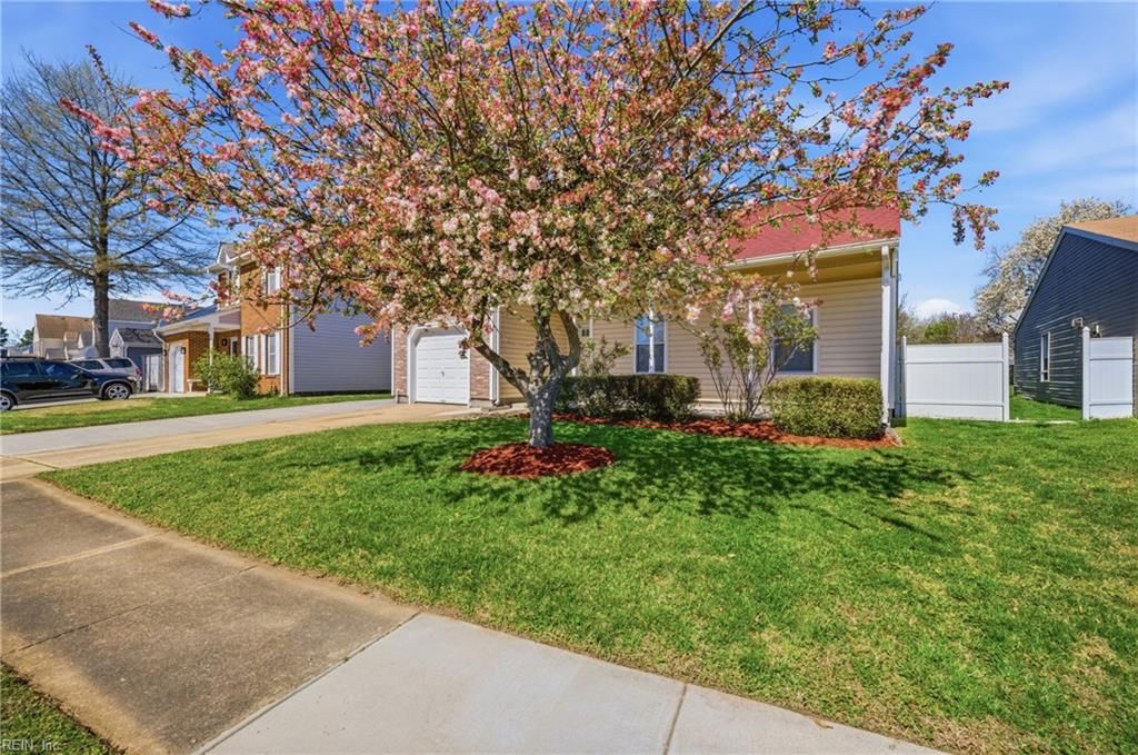 Photo of 5520 Glen View Drive, Virginia Beach, VA 23464 (MLS # 10626192)