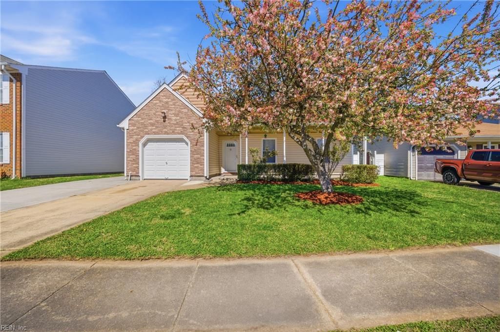 Photo of 5520 Glen View Drive, Virginia Beach, VA 23464 (MLS # 10626192)