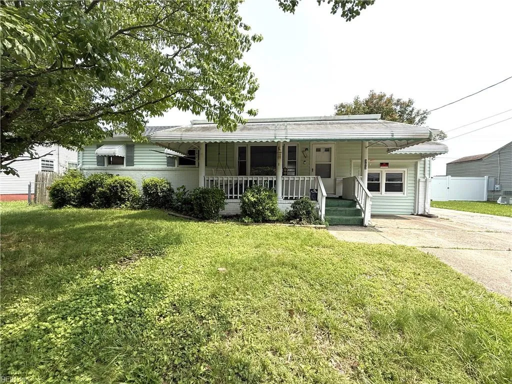 Portsmouth, Virginia 23701, United States, 3 Bedrooms Bedrooms, ,1 BathroomBathrooms,Residential,Active,144558 Portsmouth, Virginia 23701, United States, 3 Bedrooms Bedrooms, ,1 BathroomBathrooms,Residential,Active,144558