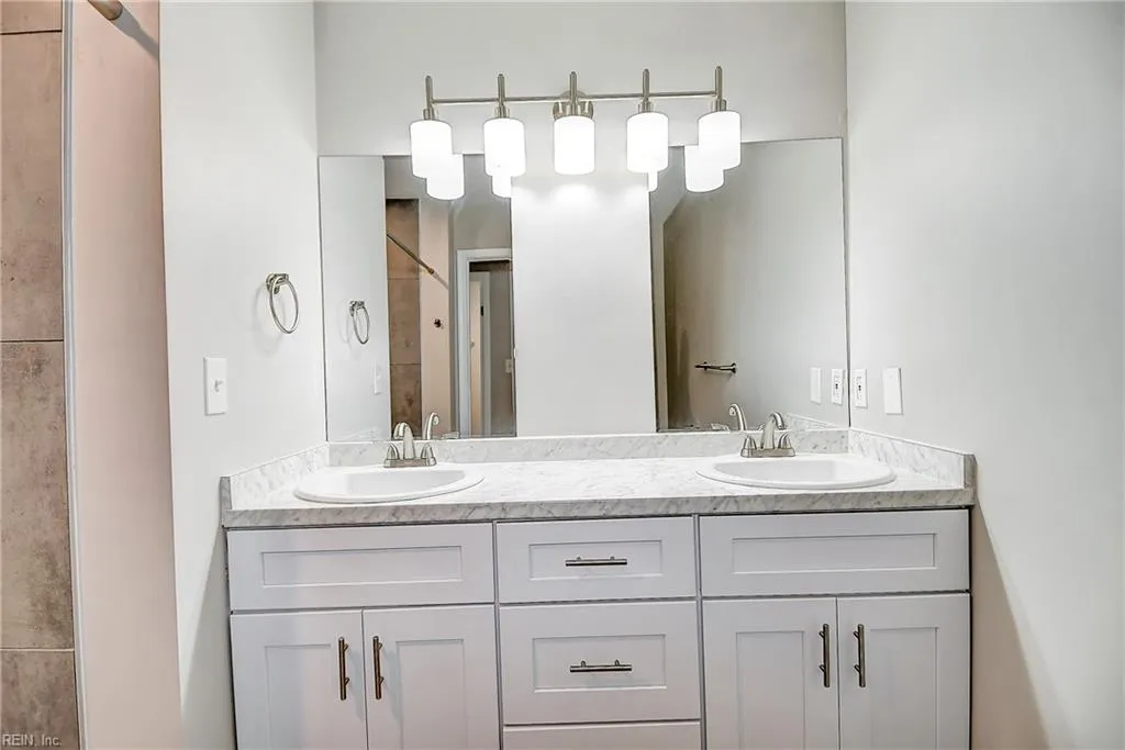 Chesapeake, Virginia 23320, United States, 2 Bedrooms Bedrooms, ,3 BathroomsBathrooms,Residential,Active,167751