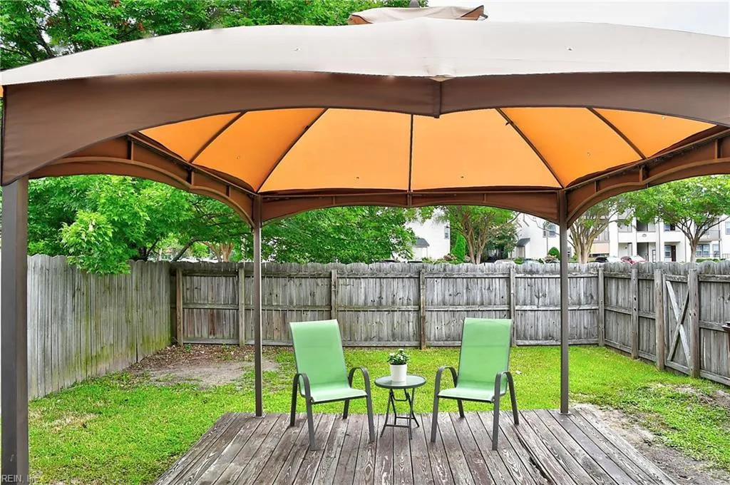 Chesapeake, Virginia 23320, United States, 2 Bedrooms Bedrooms, ,3 BathroomsBathrooms,Residential,Active,167751