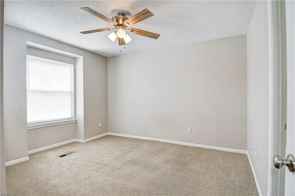 Chesapeake, Virginia 23320, United States, 2 Bedrooms Bedrooms, ,3 BathroomsBathrooms,Residential,Active,167751