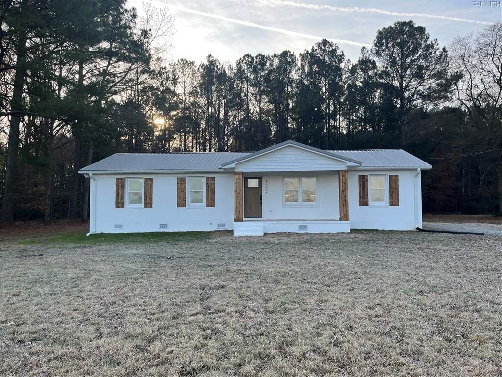 Photo of 1802 WILLIS HARE Road, Pendleton, NC 27862 (MLS # 10613399)