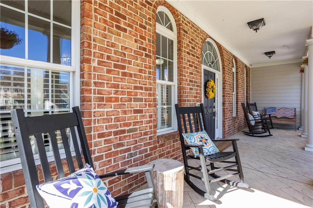 Photo of 209 Founders Pointe Trail, Carrollton, VA 23314 (MLS # 10625405)