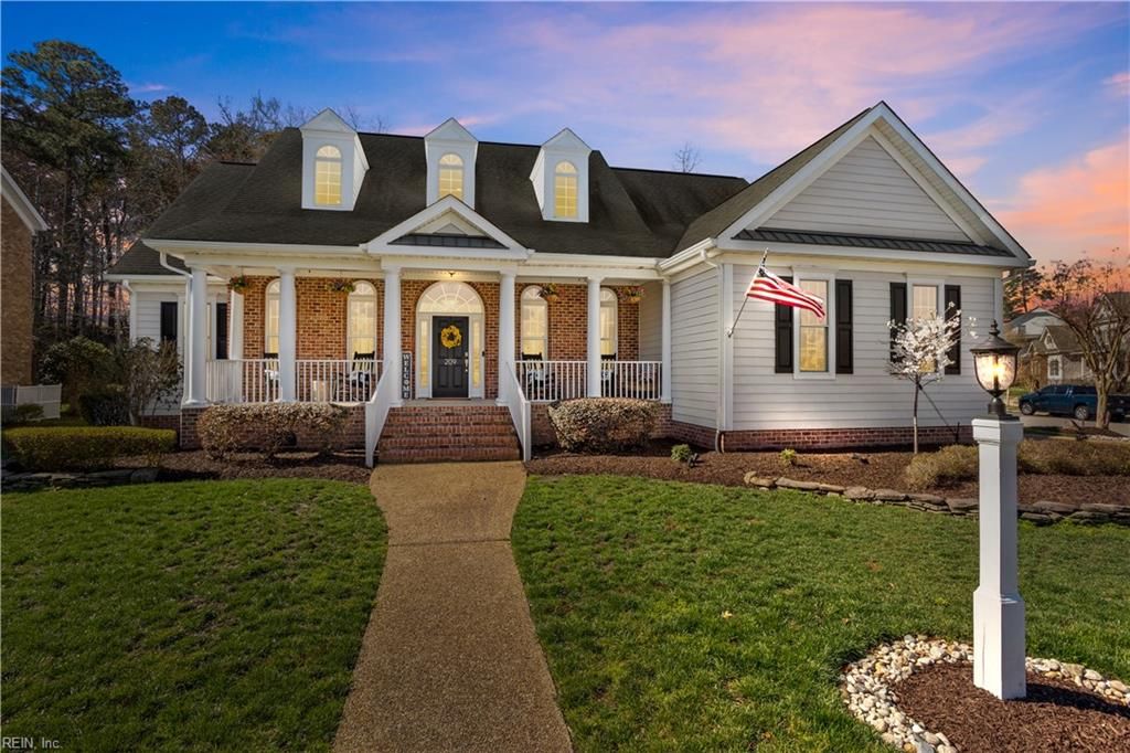 Photo of 209 Founders Pointe Trail, Carrollton, VA 23314 (MLS # 10625405)