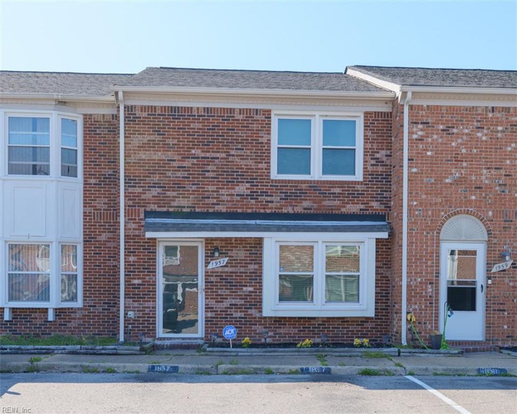 Photo of 1957 Darnell Drive, Virginia Beach, VA 23455 (MLS # 10614087)