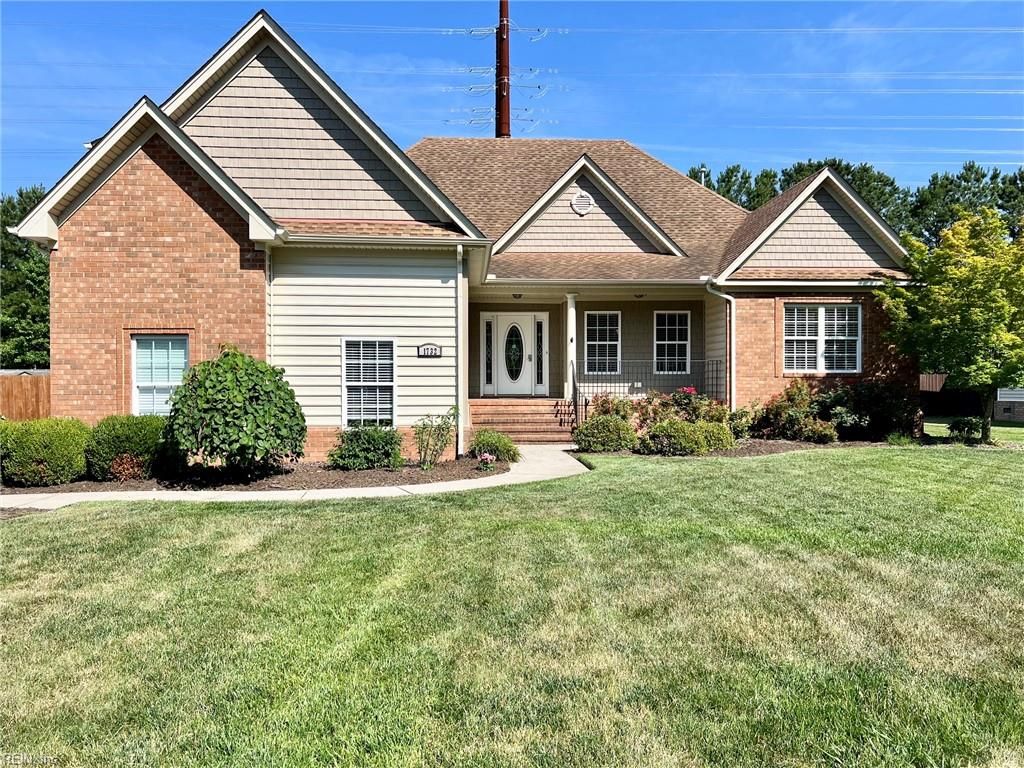 Photo of 1732 Mount Airy Court, Virginia Beach, VA 23456 (MLS # 10639108)