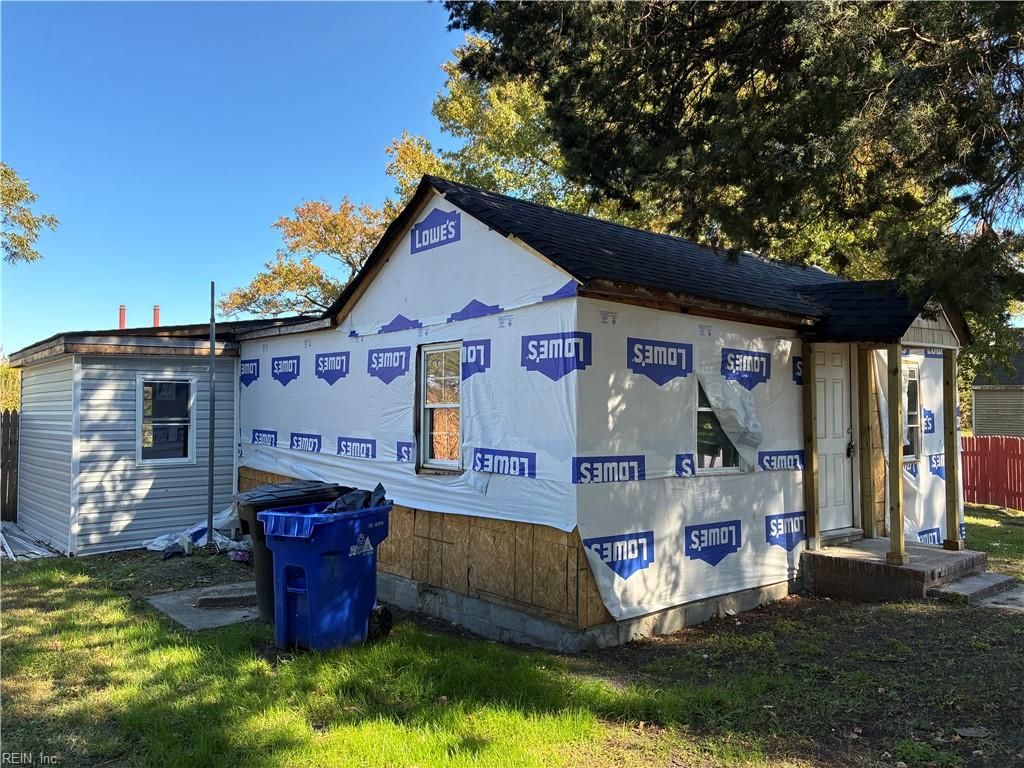 Photo of 121 Allen Road, Portsmouth, VA 23702 (MLS # 10607667)