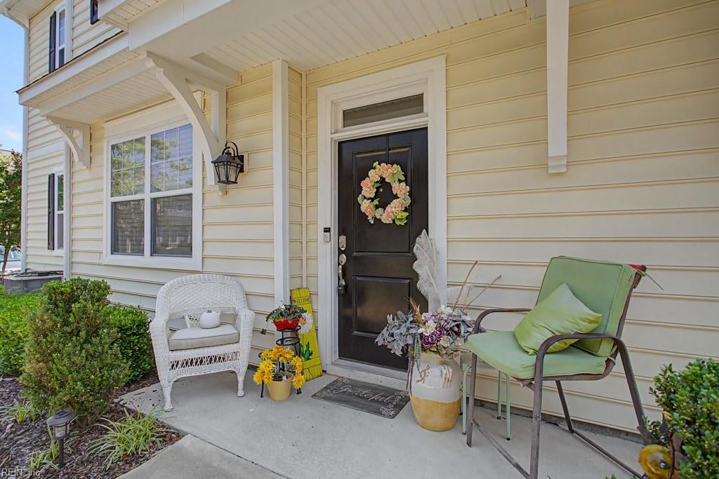 Photo of 4464 Turnworth Arch, Virginia Beach, VA 23456 (MLS # 10635547)