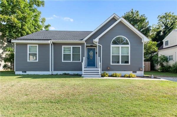 230 MAPLE AVE, NEWPORT NEWS, VA 23607 - Image f3ce4372d926ffc80b8ffcf01ca68cad/1113060974