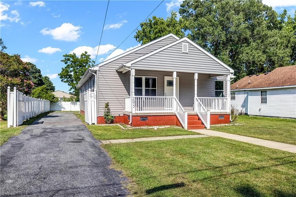 Photo of 205 Artis St Street, Franklin, VA 23851 (MLS # 10644092)