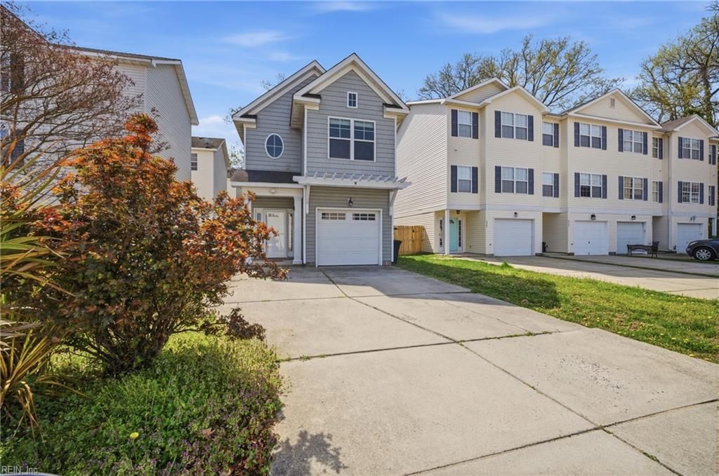 Photo of 824 16th Street, Virginia Beach, VA 23451 (MLS # 10627204)