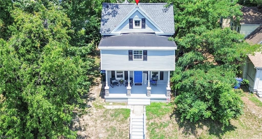 Photo of 52 Sycamore Avenue, Newport News, VA 23607 (MLS # 10612894)