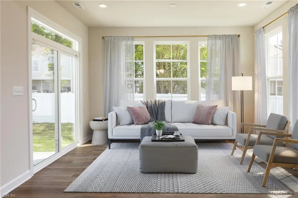 Suffolk, Virginia 23434, United States, 4 Bedrooms Bedrooms, ,3 BathroomsBathrooms,Residential,Active,142884