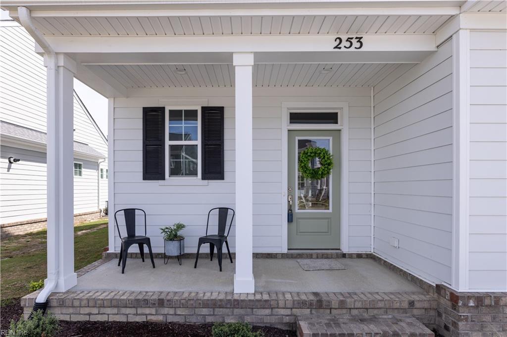 253 McCormick DR
