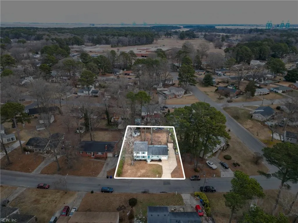 Portsmouth, Virginia 23703, United States, 4 Bedrooms Bedrooms, ,2 BathroomsBathrooms,Residential,Pending,16670