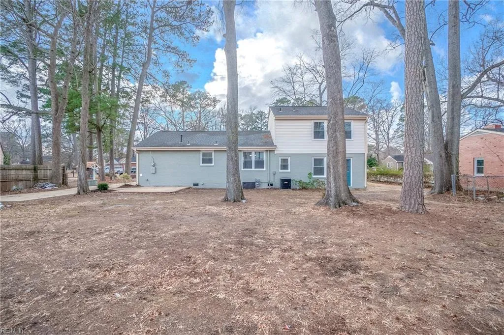 Portsmouth, Virginia 23703, United States, 4 Bedrooms Bedrooms, ,2 BathroomsBathrooms,Residential,Pending,16670